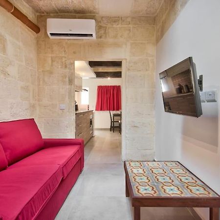 Vallettastay Old Lodge Apartment 7 Bagian luar foto