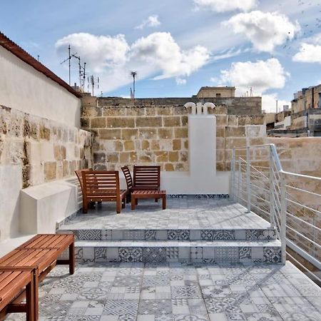 Vallettastay Old Lodge Apartment 7 Bagian luar foto