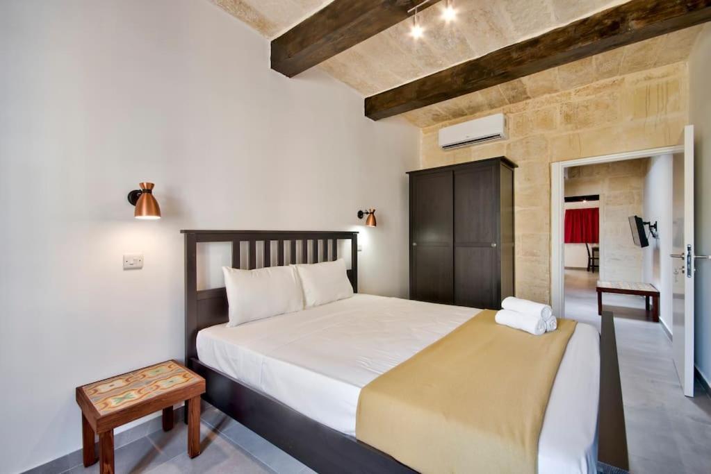 Vallettastay Old Lodge Apartment 7 Bagian luar foto